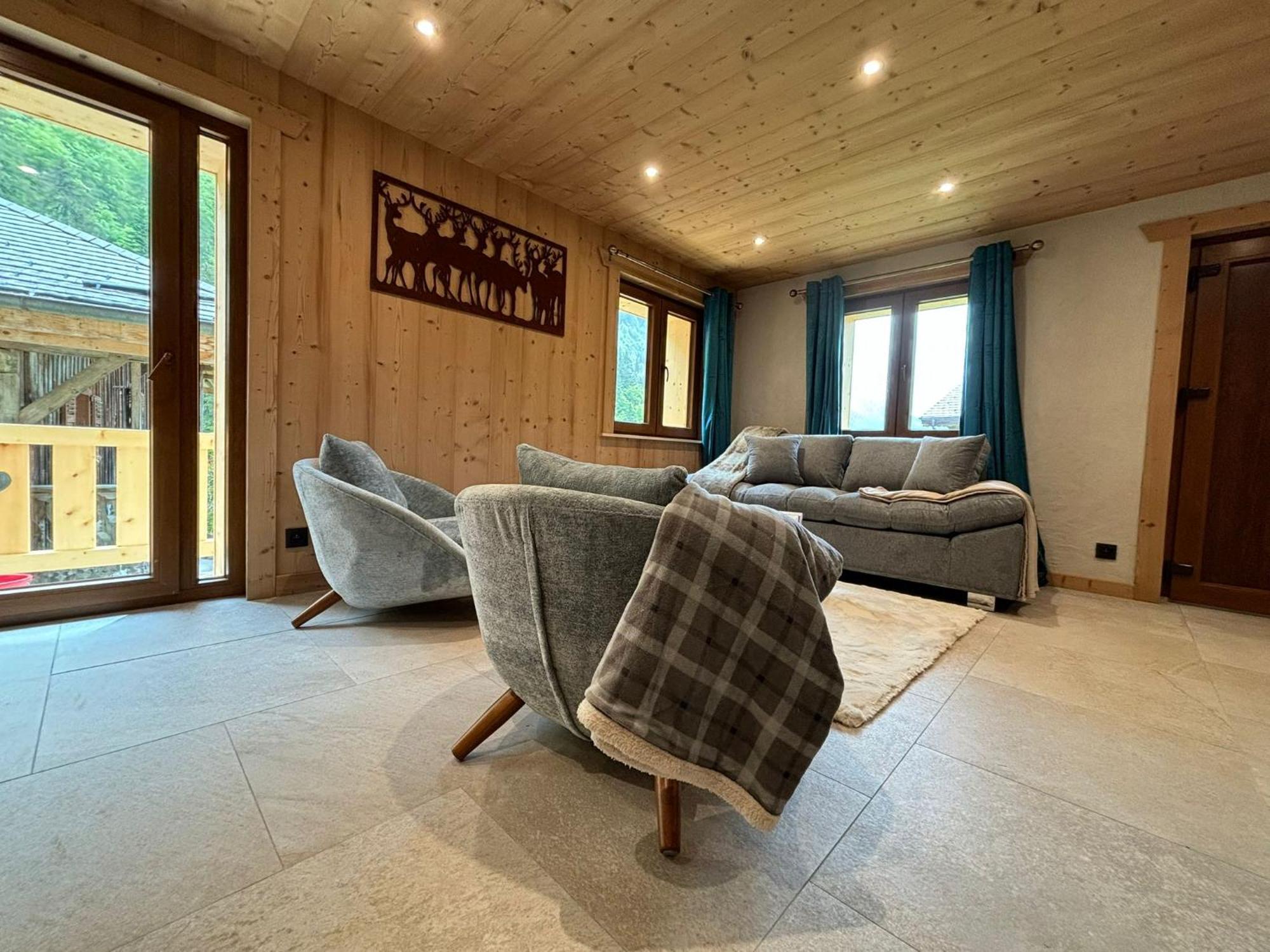 Chalet L'Aberiot Монрьон Экстерьер фото