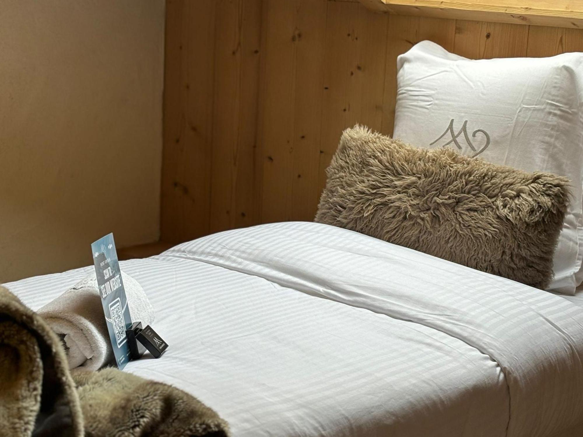 Chalet L'Aberiot Монрьон Экстерьер фото