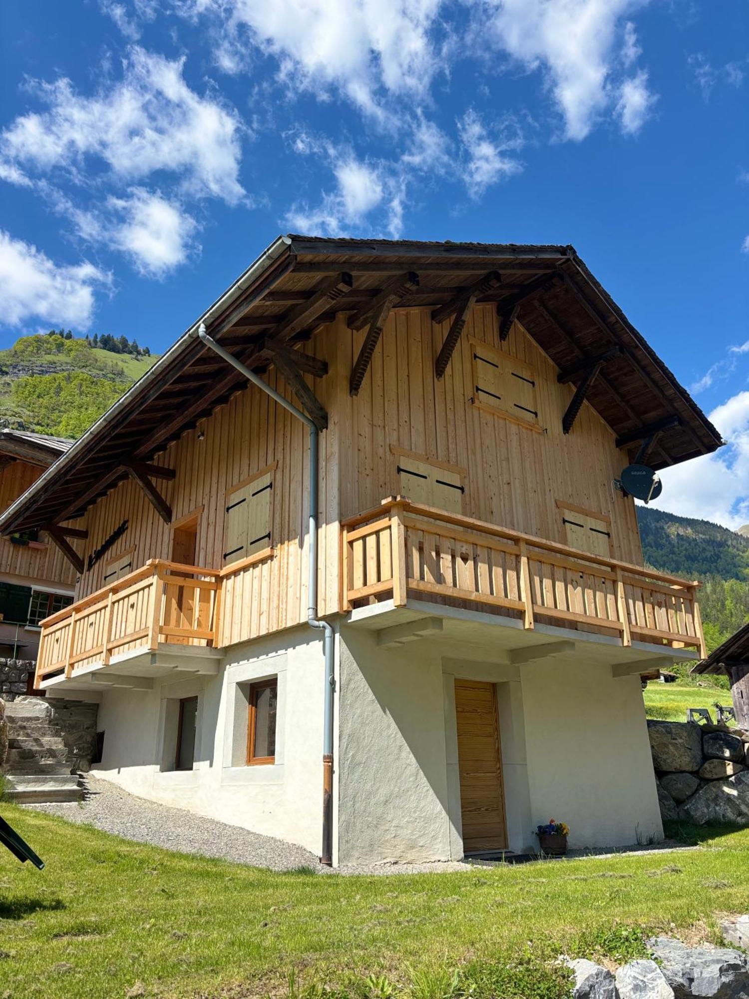 Chalet L'Aberiot Монрьон Экстерьер фото