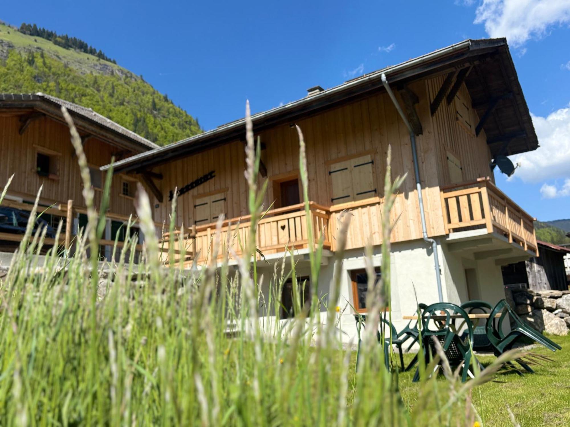Chalet L'Aberiot Монрьон Экстерьер фото